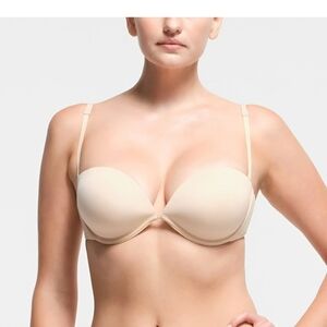 Skims Multi-way Push Up Bra